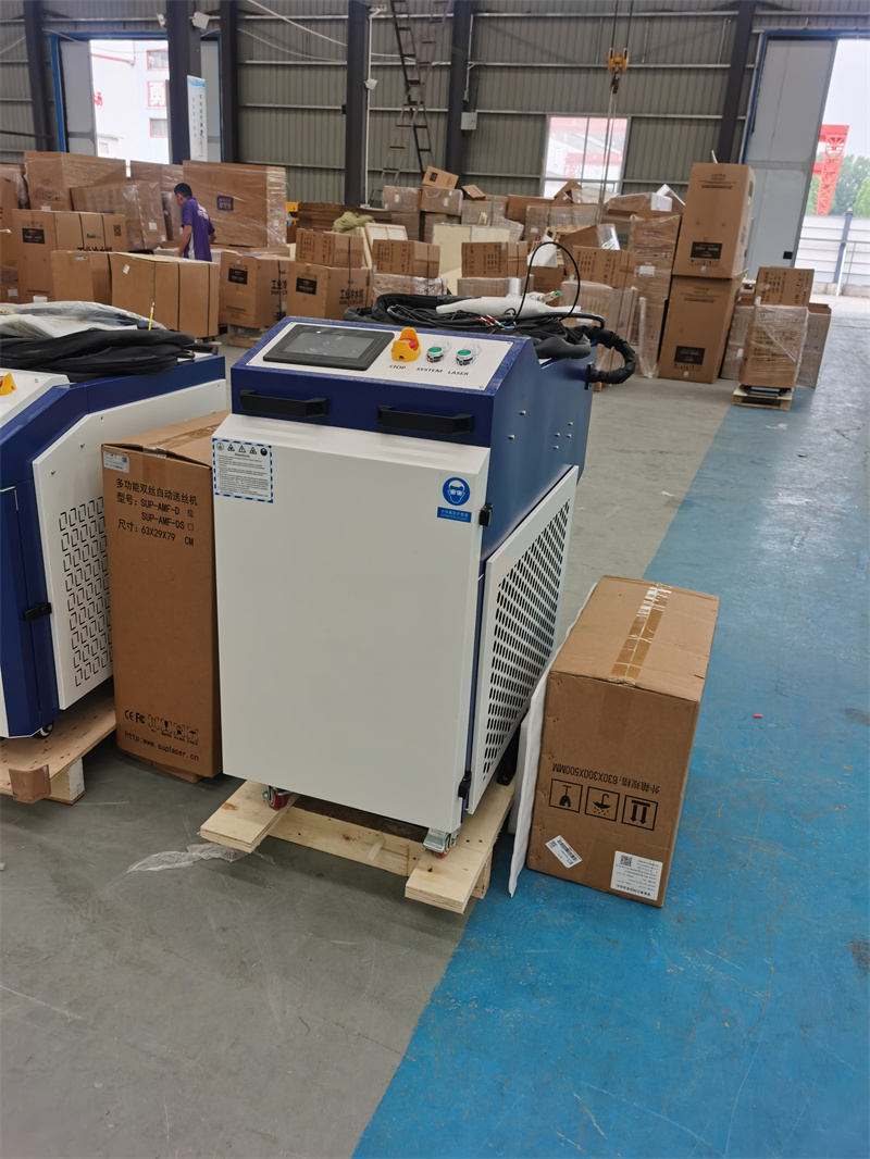 Industrial Laser Rust Removal Machine - 6000W High-Power Continuous Laser Cleaning Machine