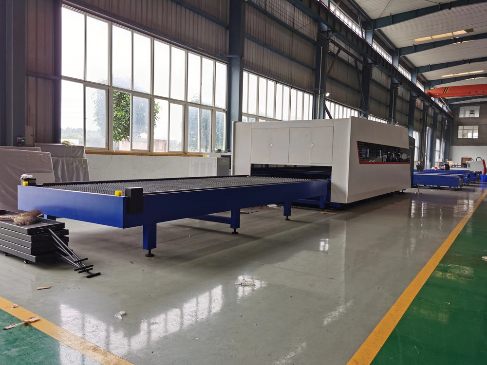 Fully Enclosed CNC Fiber Laser - Industrial Use Of Laser review and price